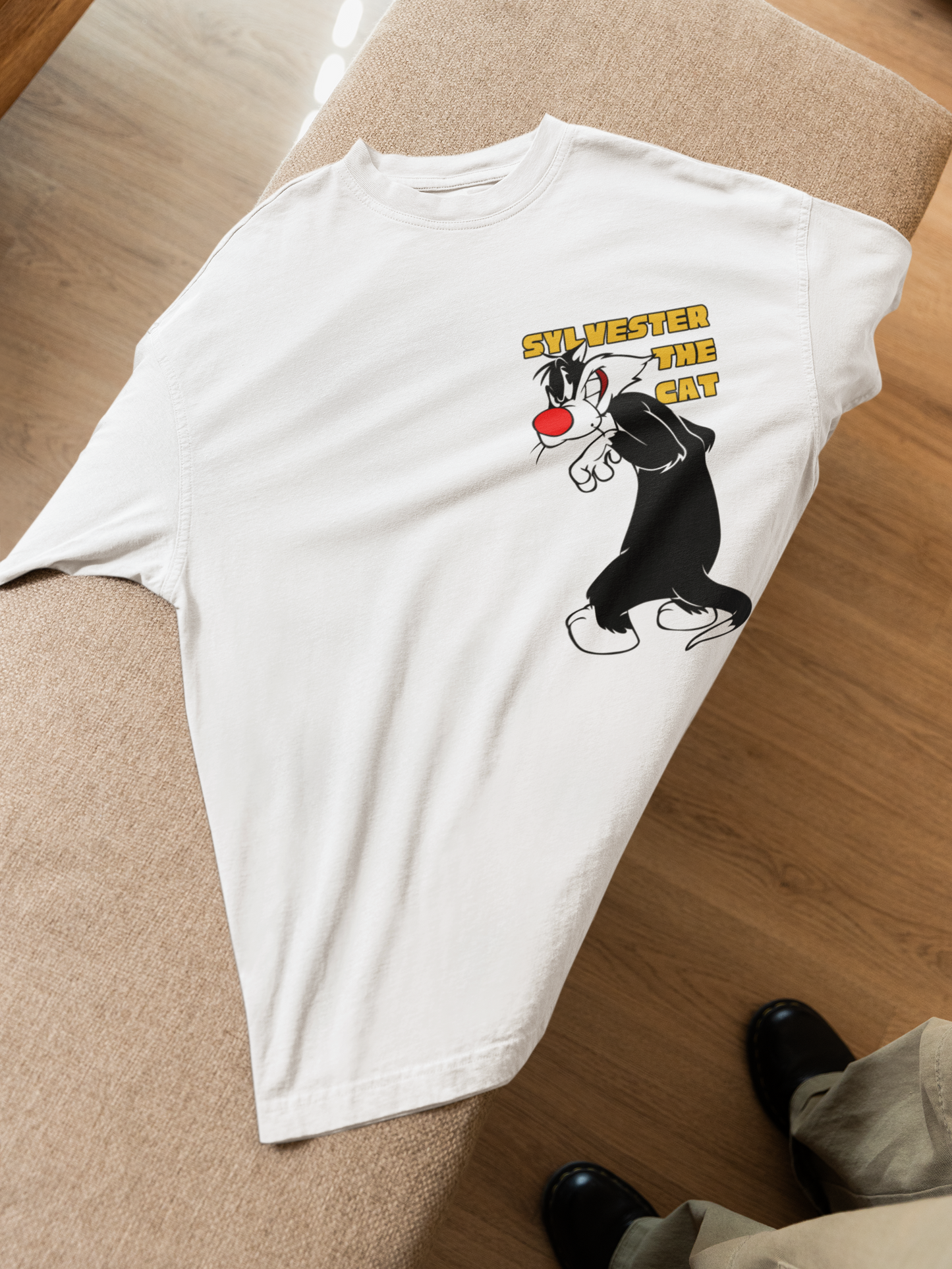 Looney Tunes Sylvester the Cat Printed Oversized T-Shirt – Cartoon Streetwear Tee