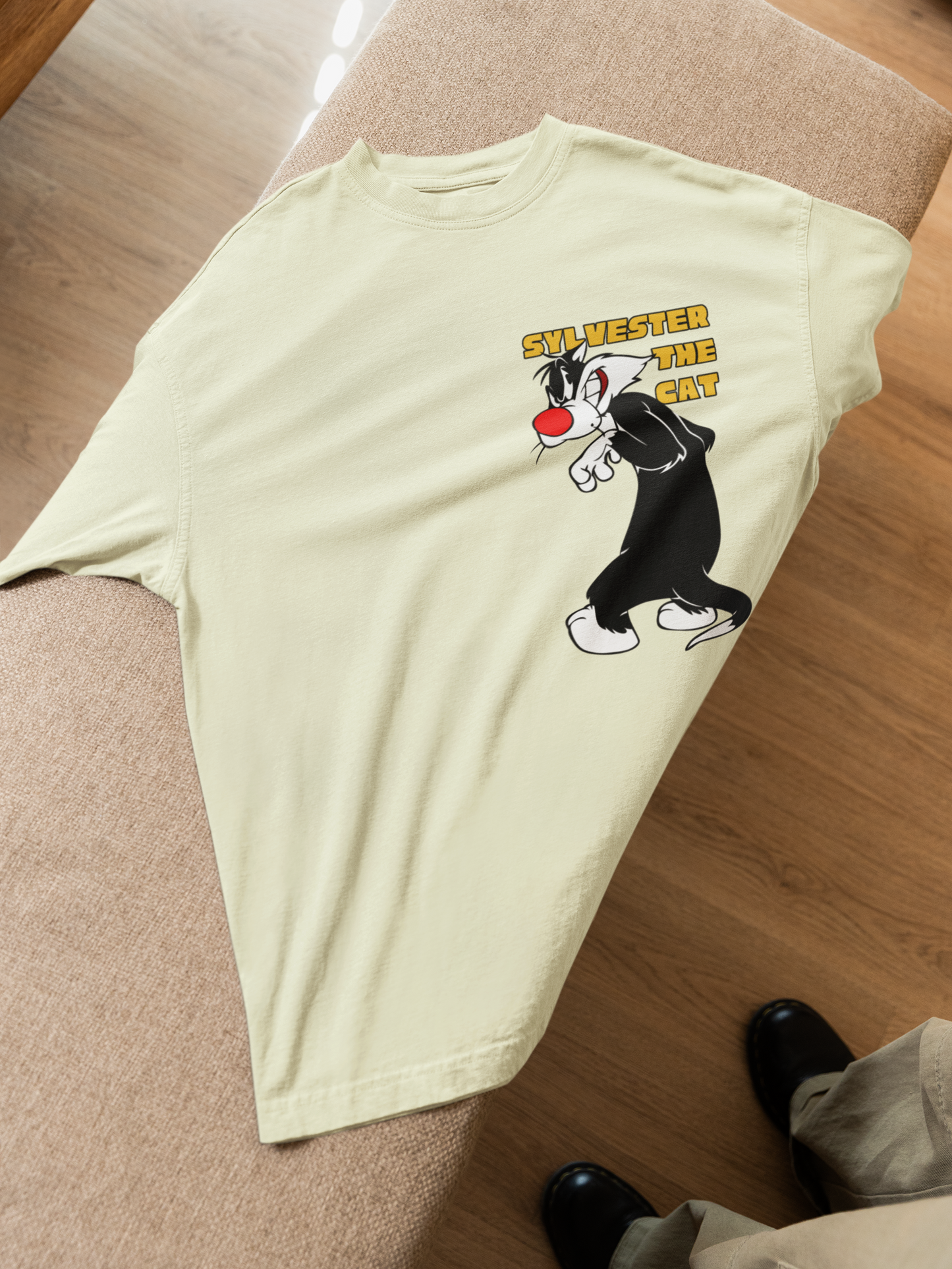 Looney Tunes Sylvester the Cat Printed Oversized T-Shirt – Cartoon Streetwear Tee